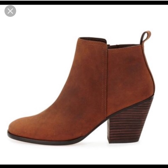 Cole haan suede boots - Picture 1 of 5